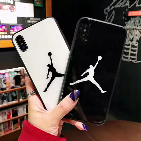 ジョーダン iphone11pro ケース カッコイイ