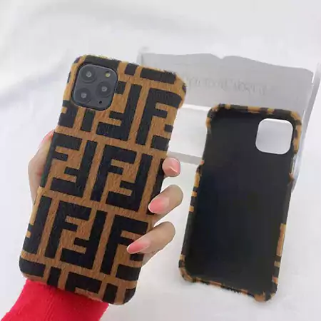 創意デザイン アイフォン 77 plus 保護ケース フェンディ