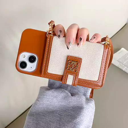 Loewe アイフォン 12 Pro カバー 金属ロゴ付き