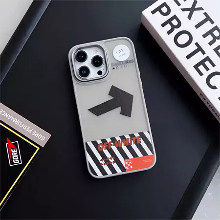 オフホワイト iphone16 proシリコンケース