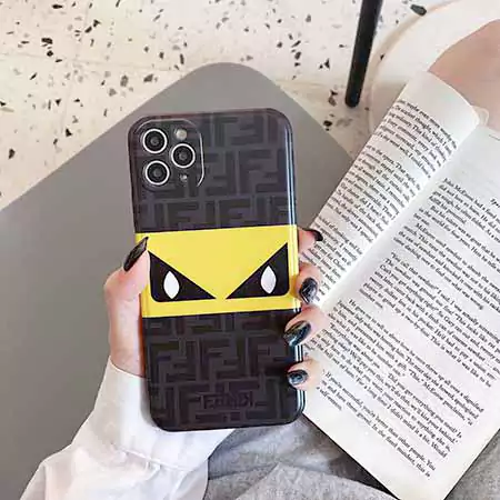 フェンディ iphone16 15pro max スマホケース