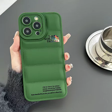 ノースフェイス アイホン16カバー ダウンジャケット風