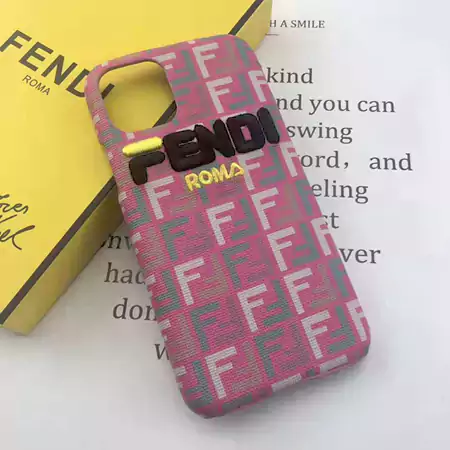 FENDI アイフォンXR カバー 刺繍