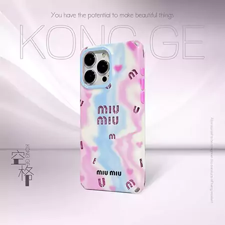 miumiu iphone16ケース 穴付き