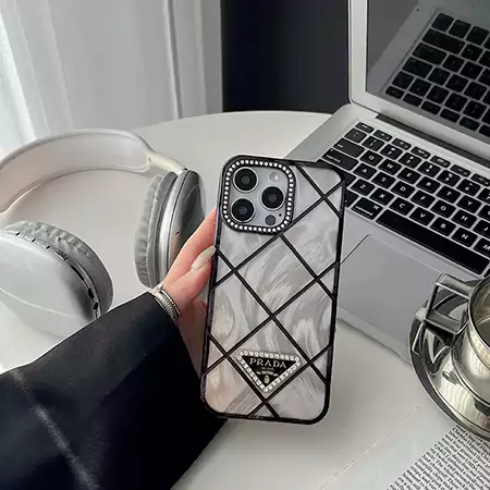 prada iphone16 pro maxケース 背面 菱形