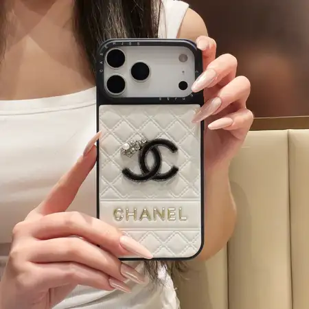 Chanel iPhone17ケース