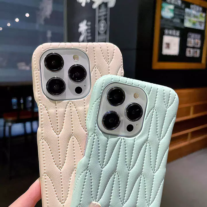 豪華 アイフォン 14Pro スマホケース