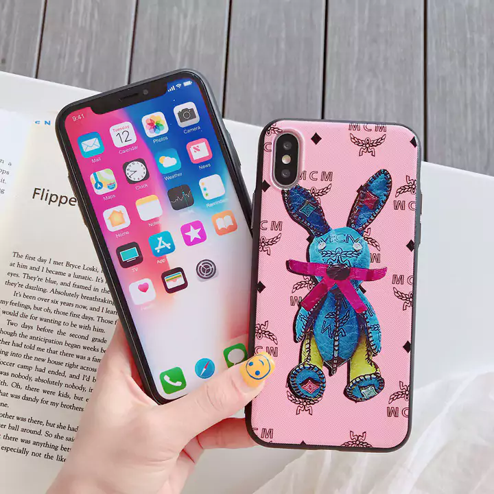 アイフォン11プロ マックスカバー MCM