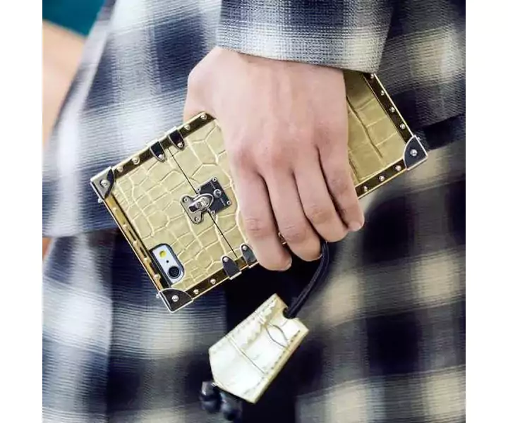 ビジネス風ケース iphone7 LV モノグラム柄付き