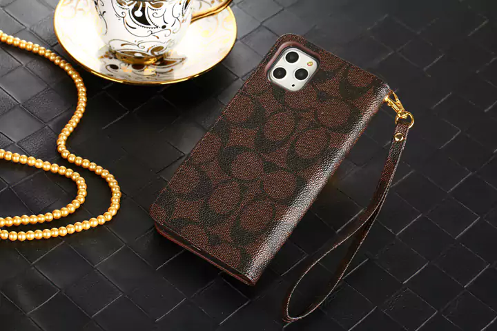 Coach アイフォン11 proケース