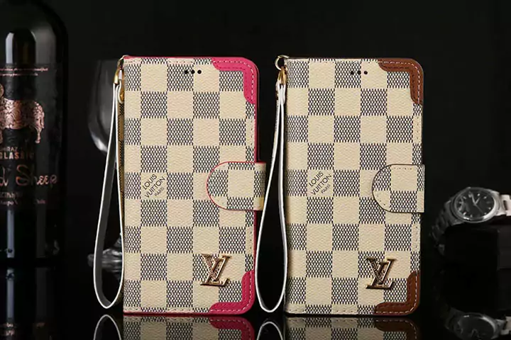LV iphone15ケース手帳