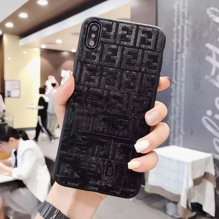 フェンディ iPhone スマホケース