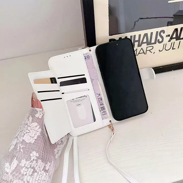 シャネルAqous R7 カードケース