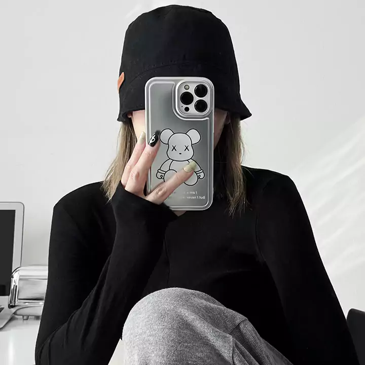 カウズ iphone16 plusケース 高校生