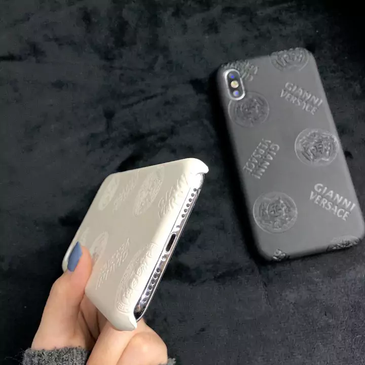 iPhoneXS Maxハードケース ヴェルサーチ