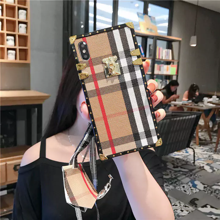 ネックストラップ Burberry ギャラクシーS10 PLUS
