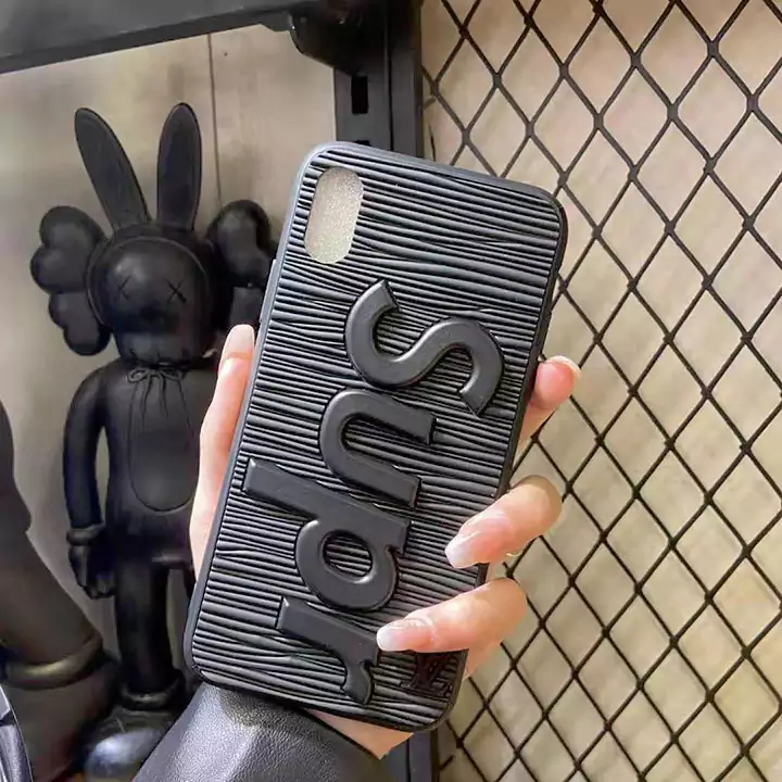 Supreme iphone16 pro maxケース に在庫あり