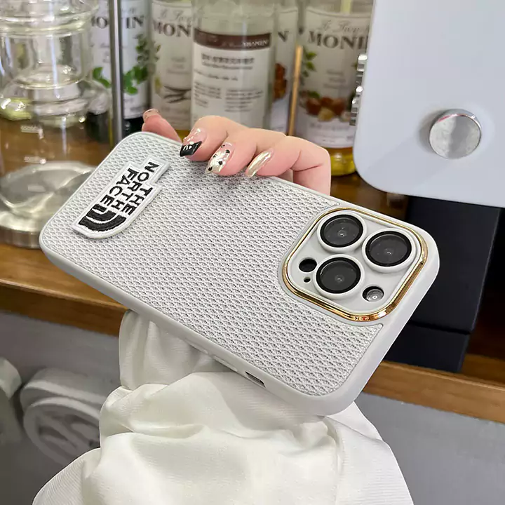 刺繍 The North Faceスマホケースiphone16