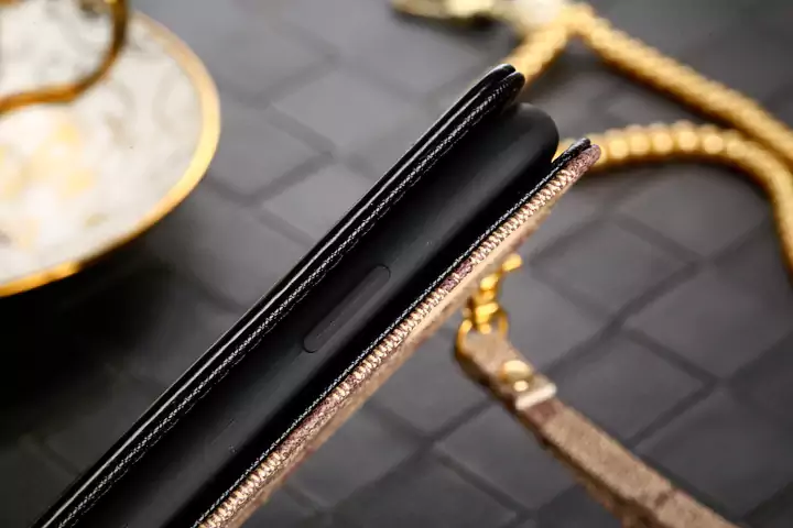 手帳型 コーチ iPHONE11pro maxカバー