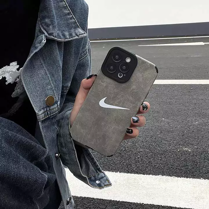 Nikeカバーiphone14Promax