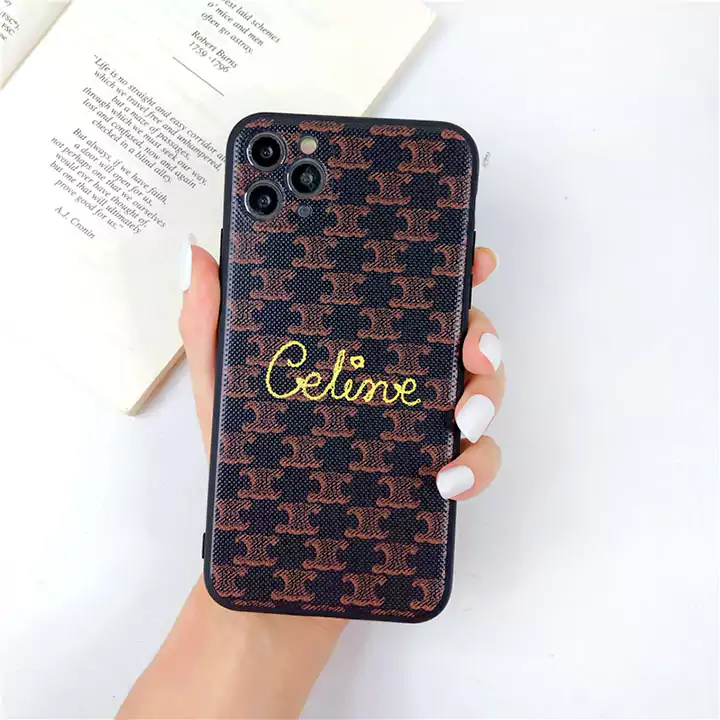 芸能人愛用 celine iphone16 proケース