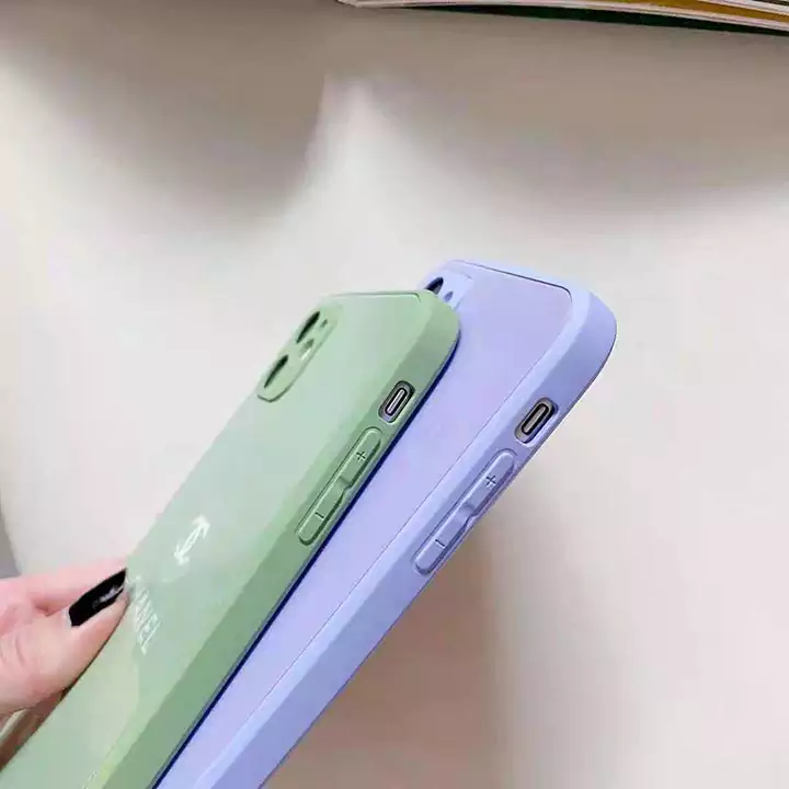 ガラス シャネル アイフォン 88 plus カバー