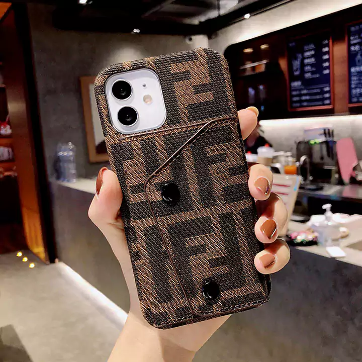 Fendiスマホケース