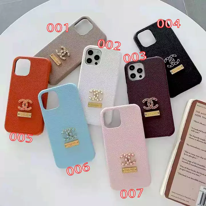 Chanelカバーアイフォン 13pro