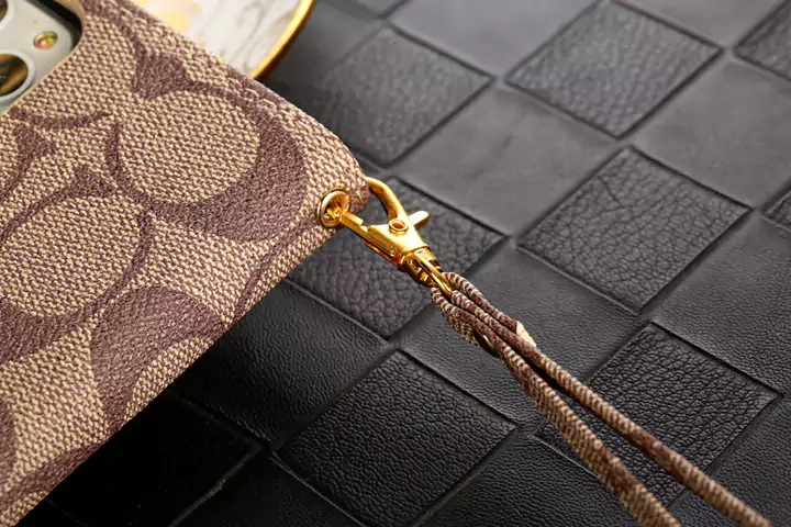 Coach アイフォン11 proケース