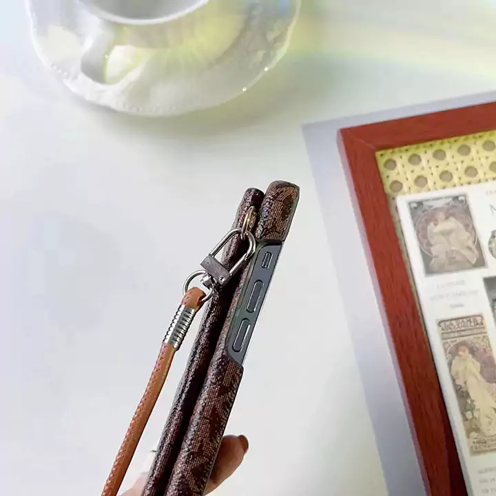 ブランド アイホン14plus スマホケース