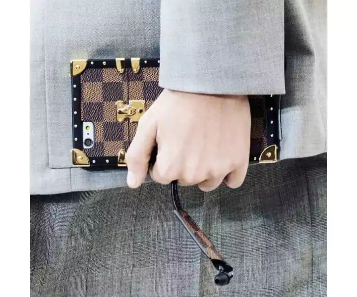 ヴイドン iphone携帯ケース ファッション