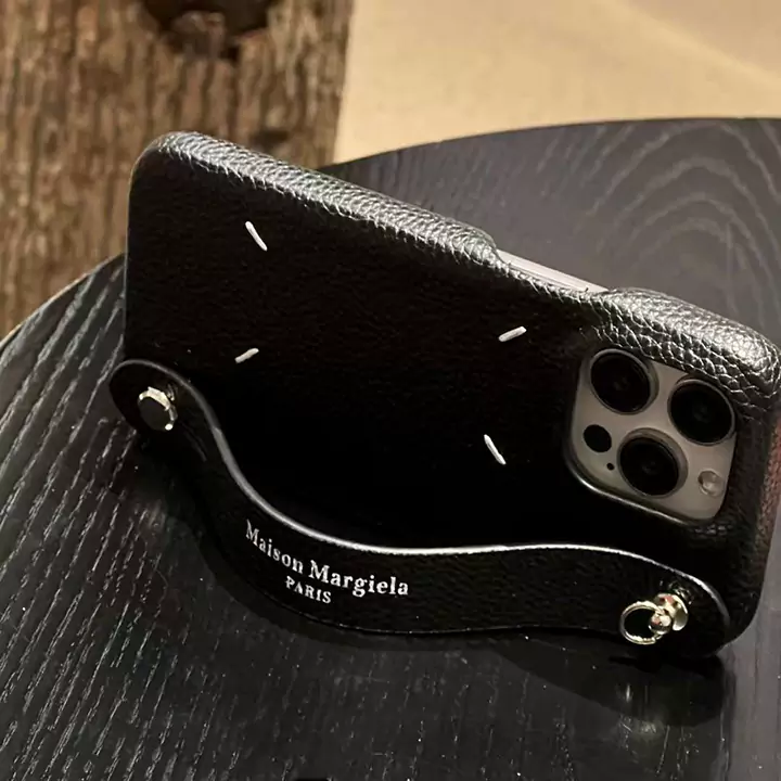 メゾン マルジェラiphone16 proケース 黒