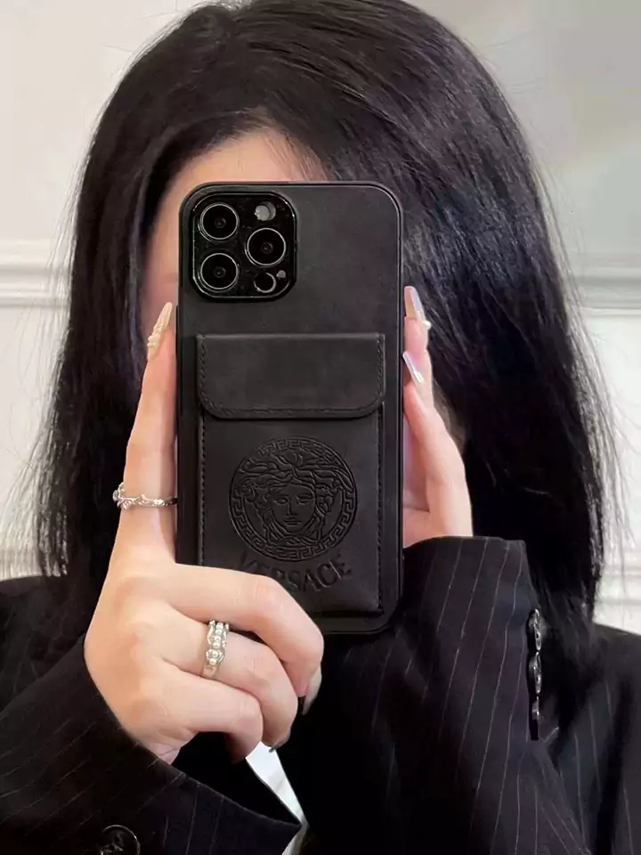 ヴェルサーチ iPhone 16 携帯ケース