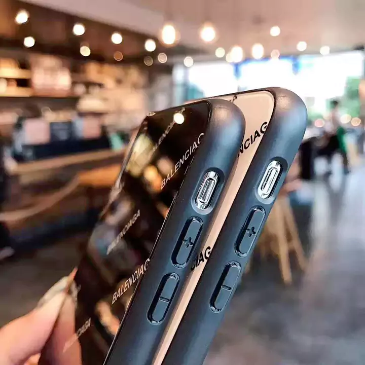 iPhoneXS MAX携帯ケース ブランド