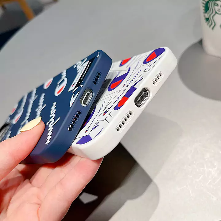 アイフォン 15 カバーchampion シリコン