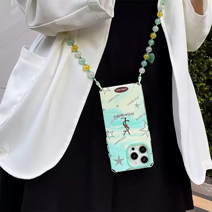 miumiu iphone16ケース 穴付き