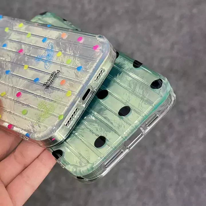 ヴィヴィアン iphone16ケース 芸能人