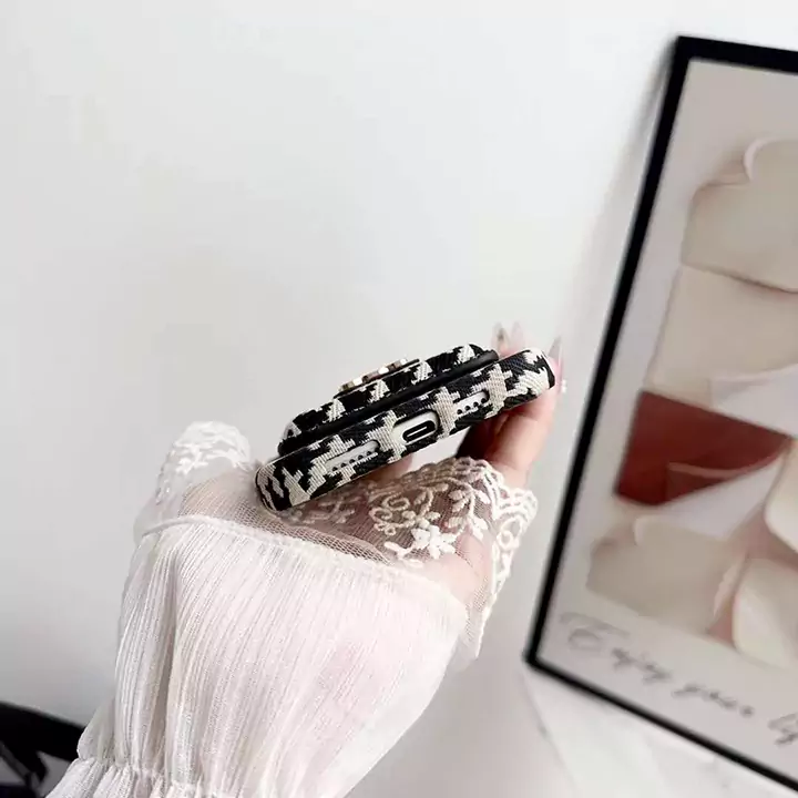 セリーヌiphone16 plusケース ポッケト