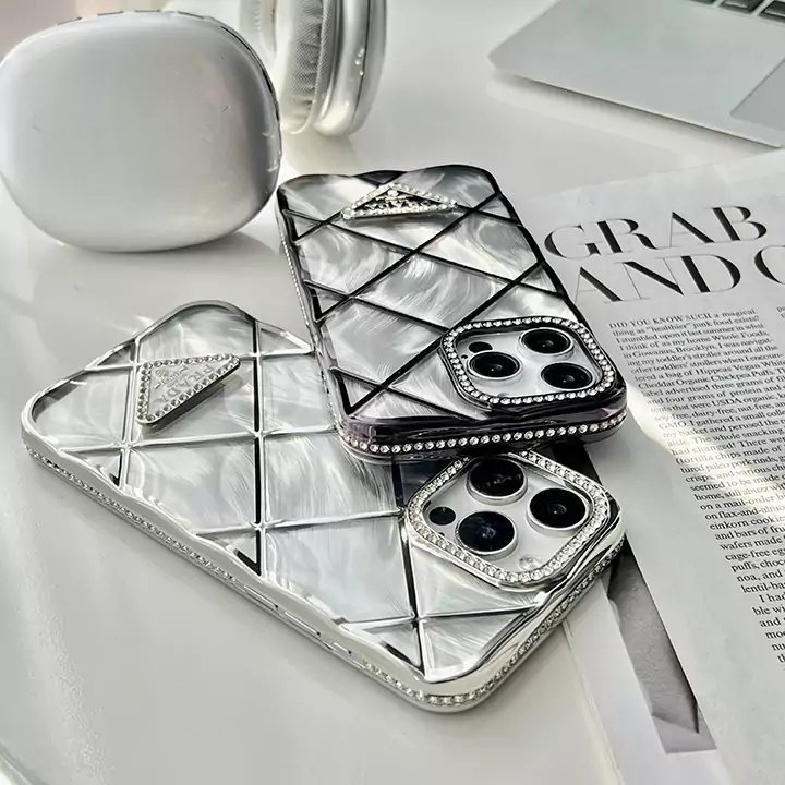 プラダ iphone16 proカバー レデイース 可愛い