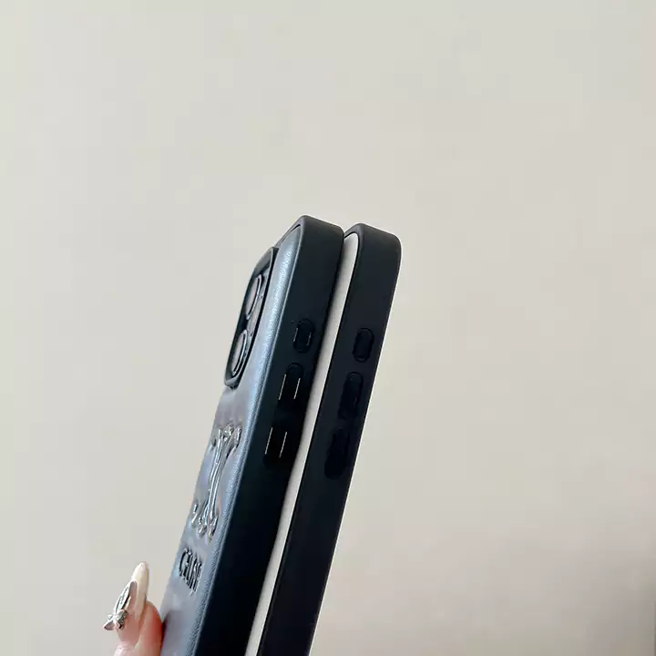 セリーヌ iphone16 plusケース耐久性