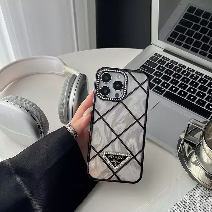 prada レンズ iphone16カバー