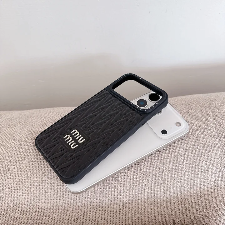 iPhone16Pro レザー ケース 女子向け