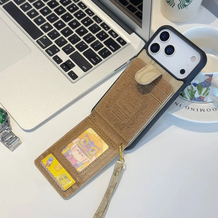 モノグラム柄 ブランドケース