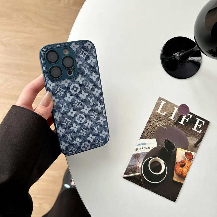 iPhone16pro モノグラム ケース