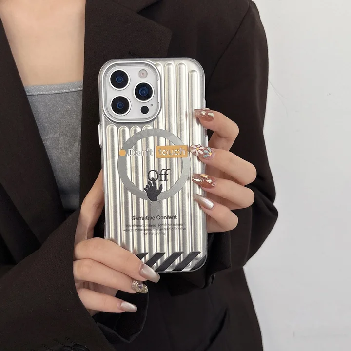 電気メッキ iPhone16Proケース