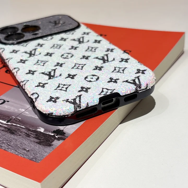 大人気 ブランド風 iPhone16Pro ケース