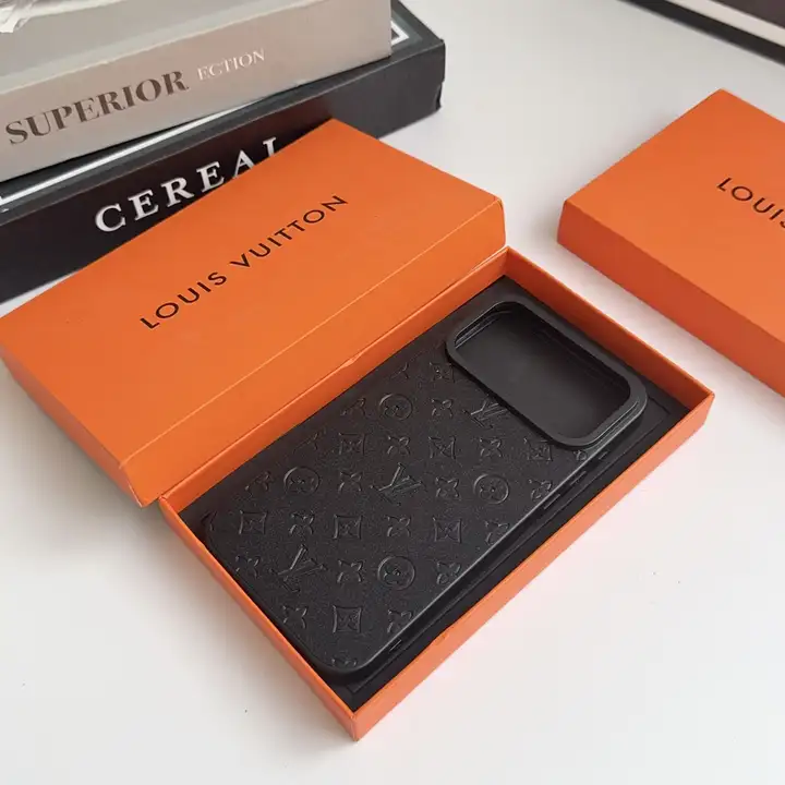 iPhone16Pro/16Plus 軽量カバー